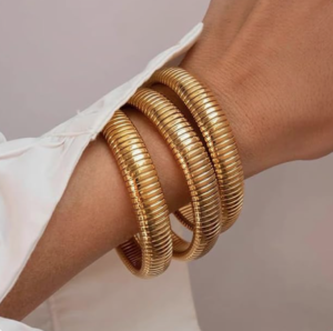 Read more about the article Statement-Making Chunky Jewelry Trends to Rock Now